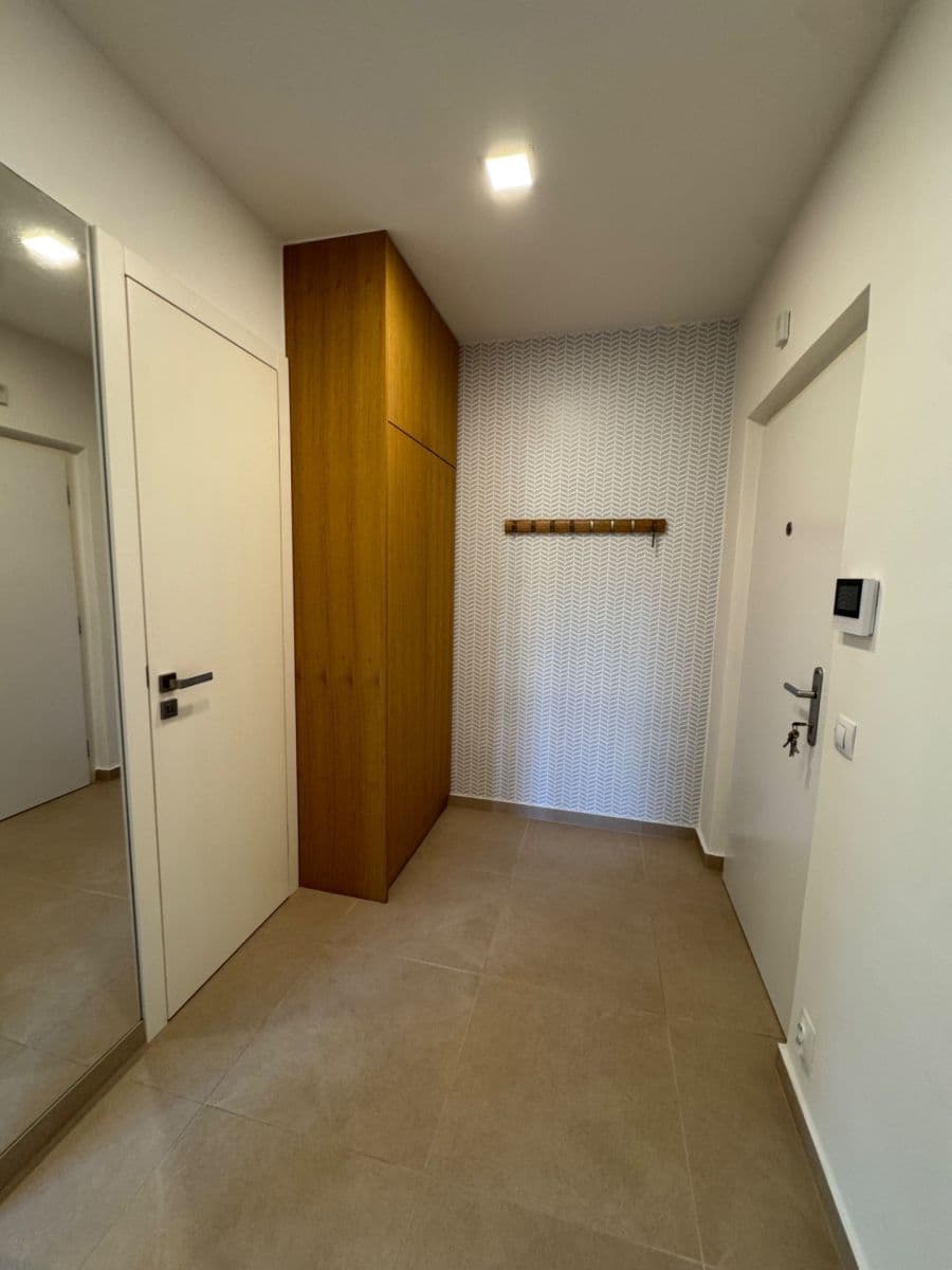 Pronájem bytu 3+kk 78 m², Podolské nábřeží, Praha, Praha Pronájem bytu 3+kk 78 m², Podolské nábřeží, Praha, Praha