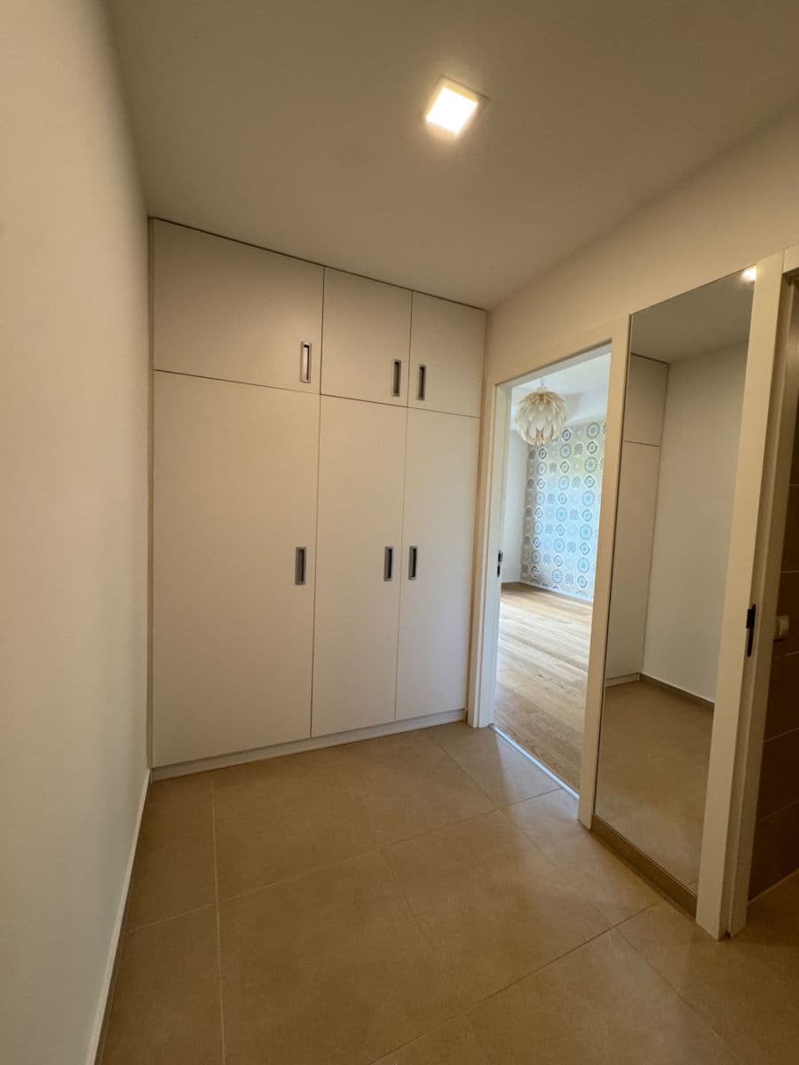 Pronájem bytu 3+kk 78 m², Podolské nábřeží, Praha, Praha Pronájem bytu 3+kk 78 m², Podolské nábřeží, Praha, Praha