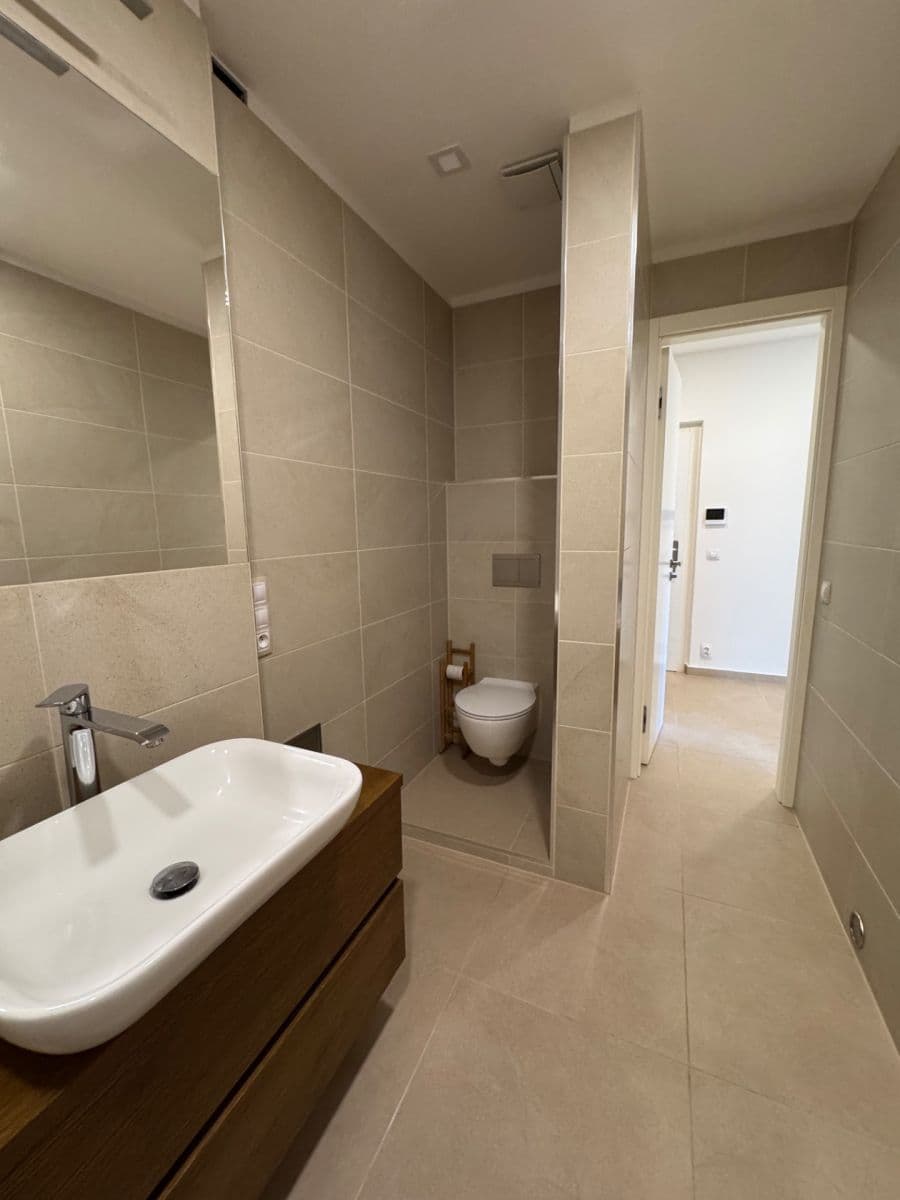 Pronájem bytu 3+kk 78 m², Podolské nábřeží, Praha, Praha Pronájem bytu 3+kk 78 m², Podolské nábřeží, Praha, Praha