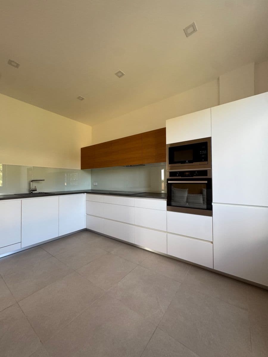 Pronájem bytu 3+kk 78 m², Podolské nábřeží, Praha, Praha Pronájem bytu 3+kk 78 m², Podolské nábřeží, Praha, Praha