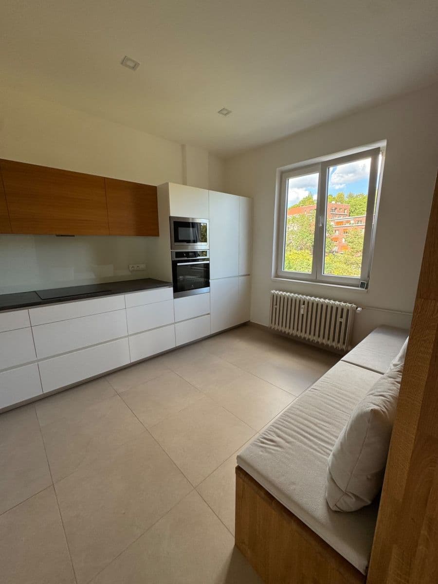Pronájem bytu 3+kk 78 m², Podolské nábřeží, Praha, Praha Pronájem bytu 3+kk 78 m², Podolské nábřeží, Praha, Praha