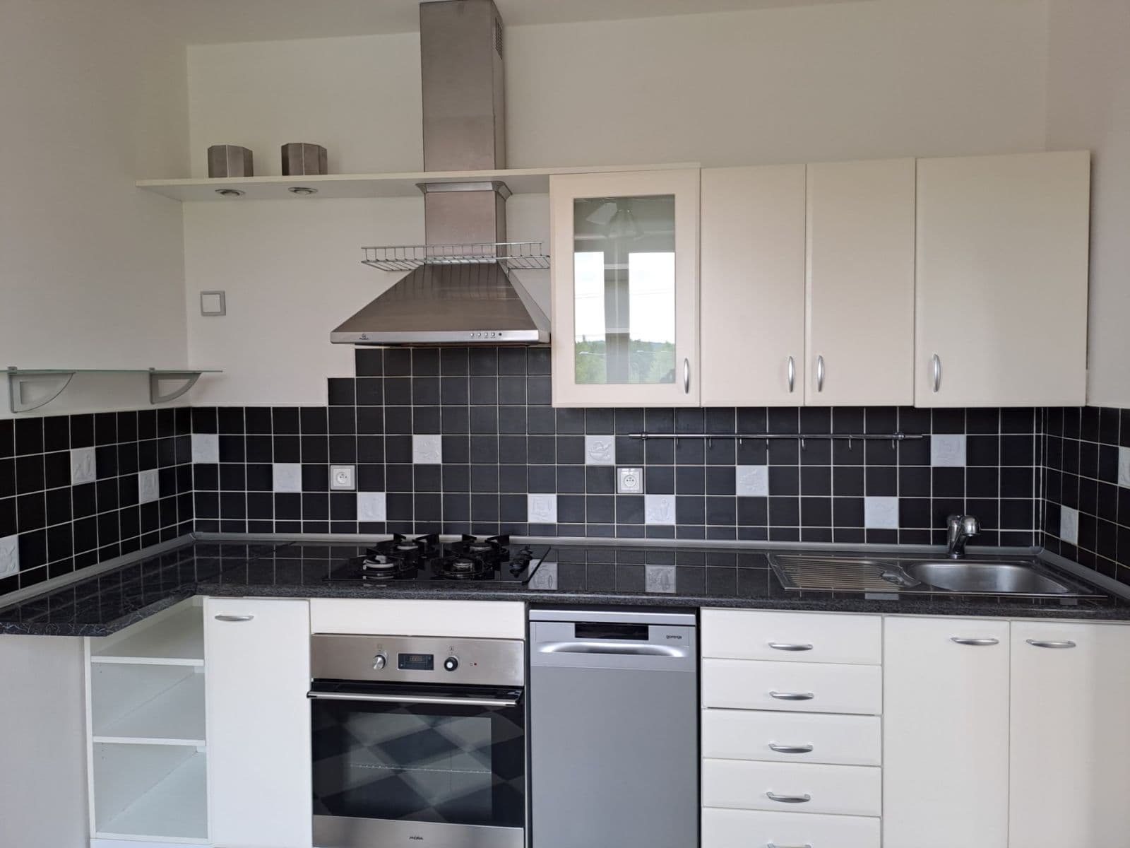 Pronájem bytu 3+1 79 m², Letní, Havířov, Moravskoslezský kraj Pronájem bytu 3+1 79 m², Letní, Havířov, Moravskoslezský kraj