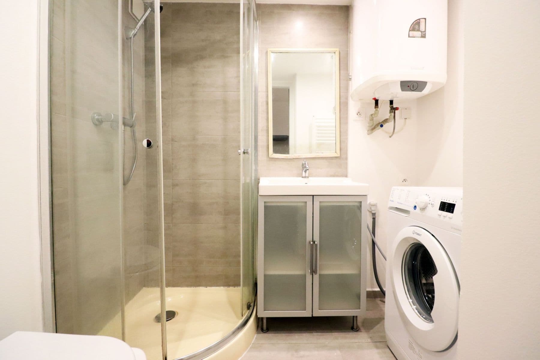 Pronájem bytu 1+kk 20 m², Holečkova, Praha, Praha Pronájem bytu 1+kk 20 m², Holečkova, Praha, Praha