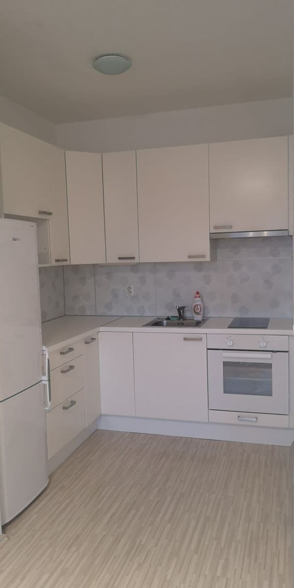 Prodej bytu 1+1 40 m², Nejedlého, Dúbravka, Bratislavský kraj Prodej bytu 1+1 40 m², Nejedlého, Dúbravka, Bratislavský kraj