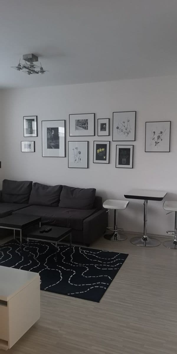 Prodej bytu 1+1 40 m², Nejedlého, Dúbravka, Bratislavský kraj Prodej bytu 1+1 40 m², Nejedlého, Dúbravka, Bratislavský kraj