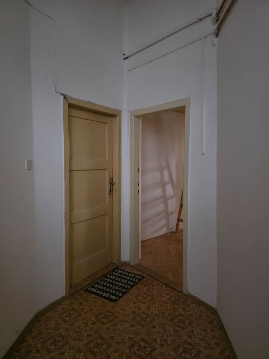 Prodej bytu 2+kk 53 m², Puškinovo náměstí, Praha, Praha Prodej bytu 2+kk 53 m², Puškinovo náměstí, Praha, Praha