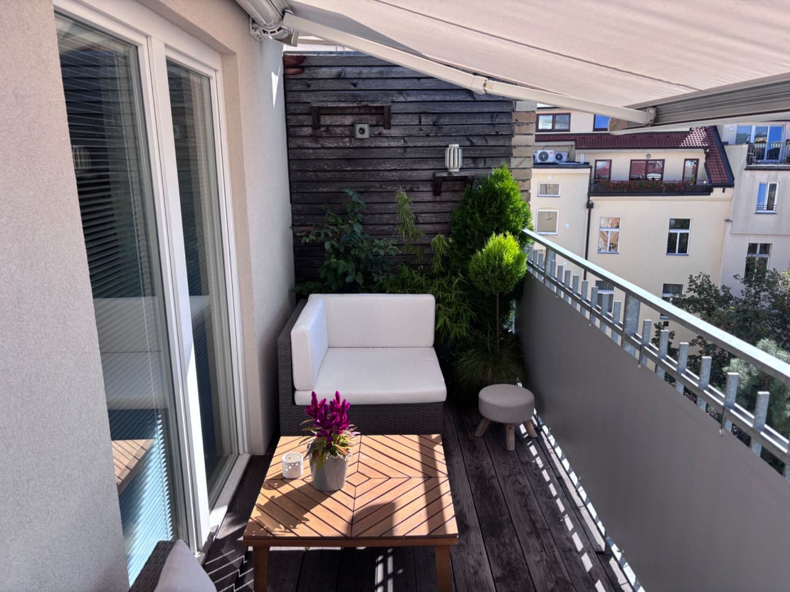 Pronájem bytu 1+kk 42 m², Moskevská, Praha, Praha Pronájem bytu 1+kk 42 m², Moskevská, Praha, Praha