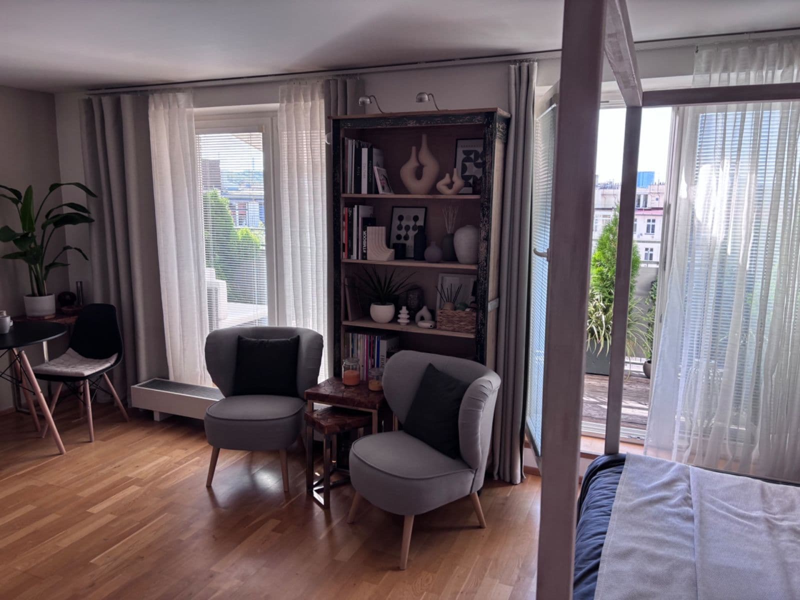 Pronájem bytu 1+kk 42 m², Moskevská, Praha, Praha Pronájem bytu 1+kk 42 m², Moskevská, Praha, Praha