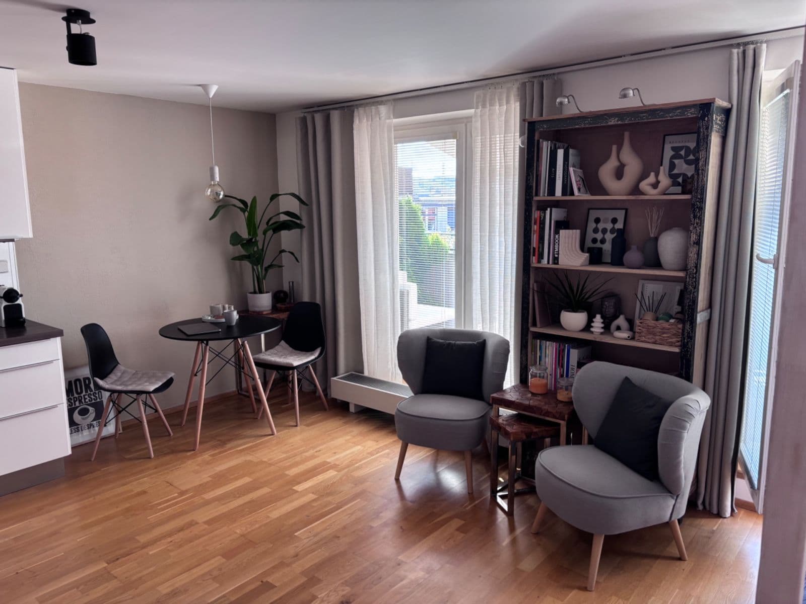 Pronájem bytu 1+kk 42 m², Moskevská, Praha, Praha Pronájem bytu 1+kk 42 m², Moskevská, Praha, Praha