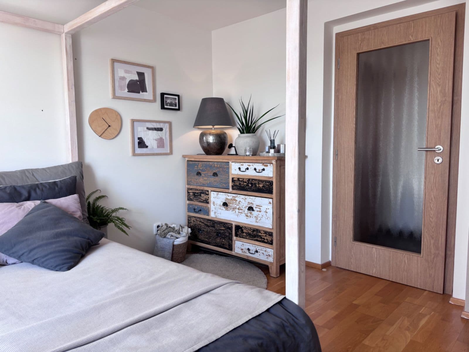 Pronájem bytu 1+kk 42 m², Moskevská, Praha, Praha Pronájem bytu 1+kk 42 m², Moskevská, Praha, Praha