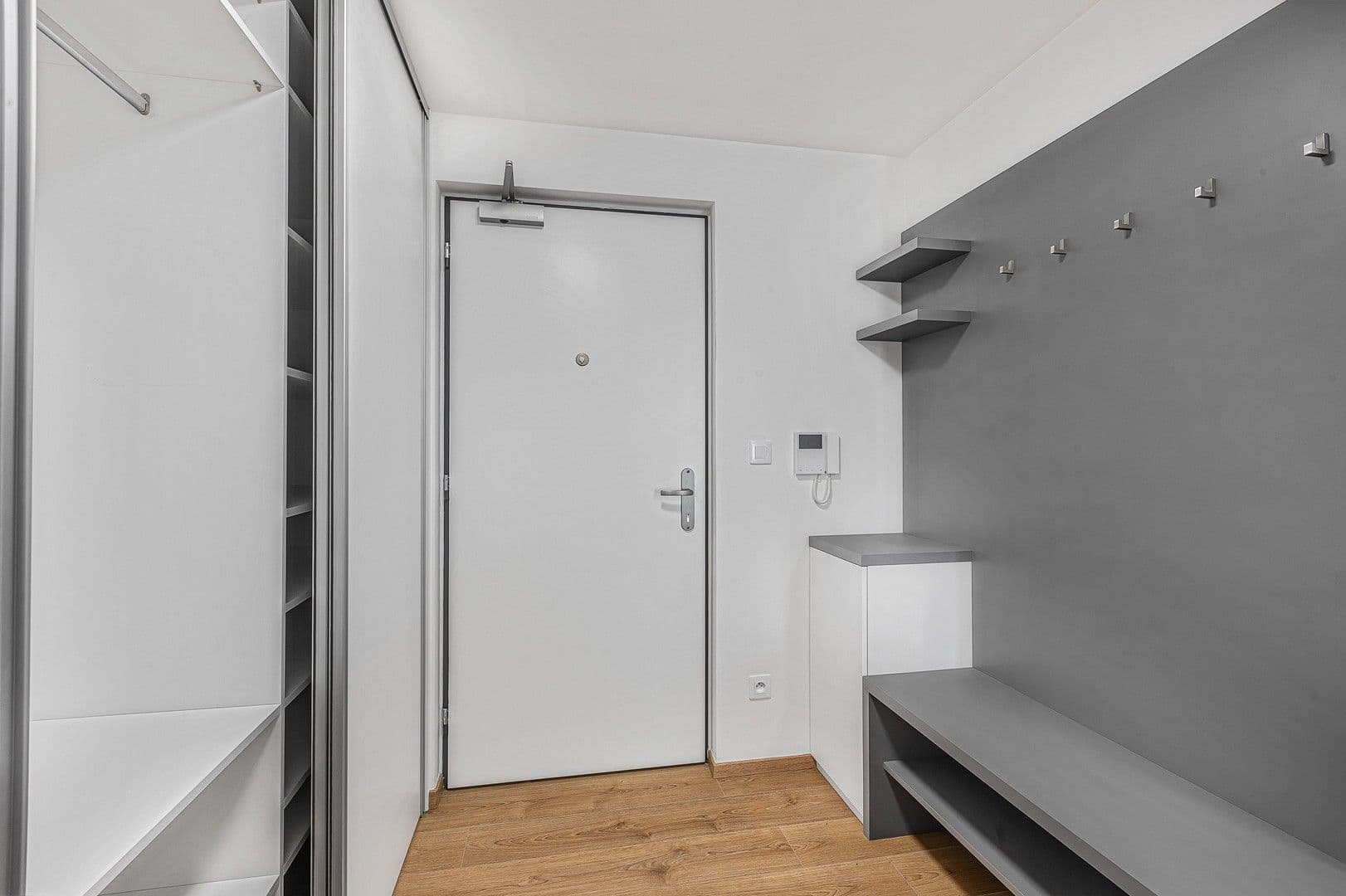 Pronájem bytu 2+kk 55 m², Zlochova, Praha, Praha Pronájem bytu 2+kk 55 m², Zlochova, Praha, Praha
