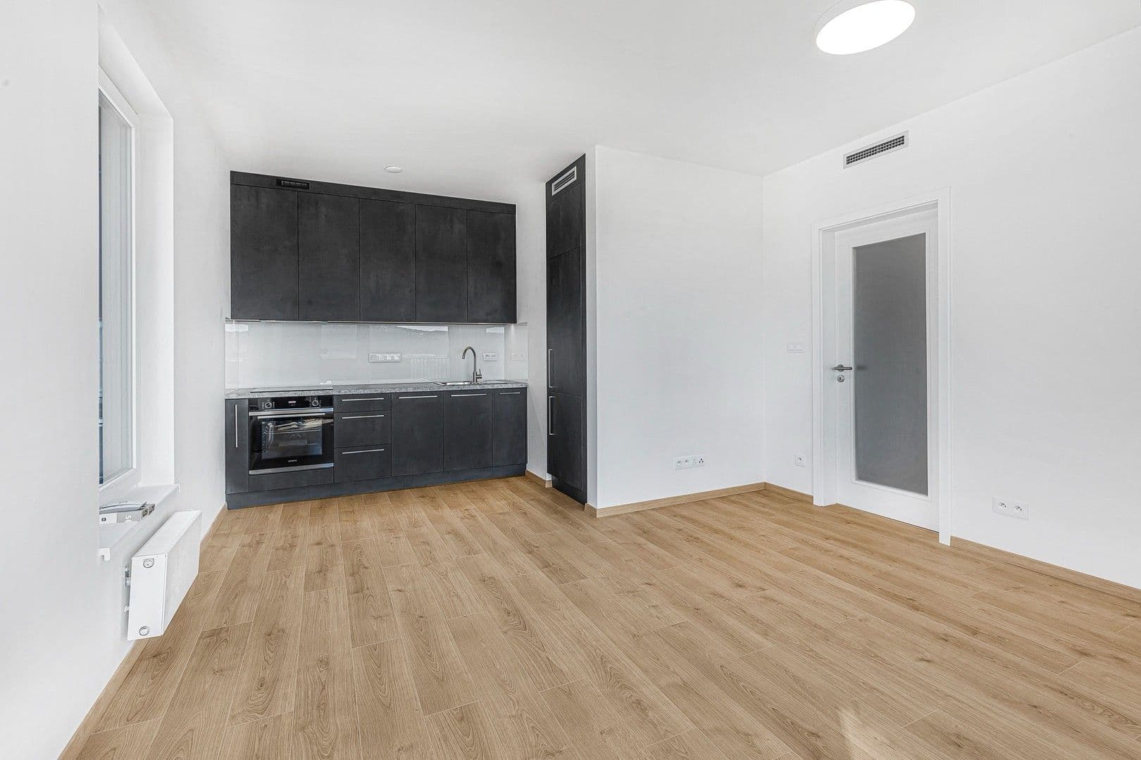 Pronájem bytu 2+kk 55 m², Zlochova, Praha, Praha Pronájem bytu 2+kk 55 m², Zlochova, Praha, Praha