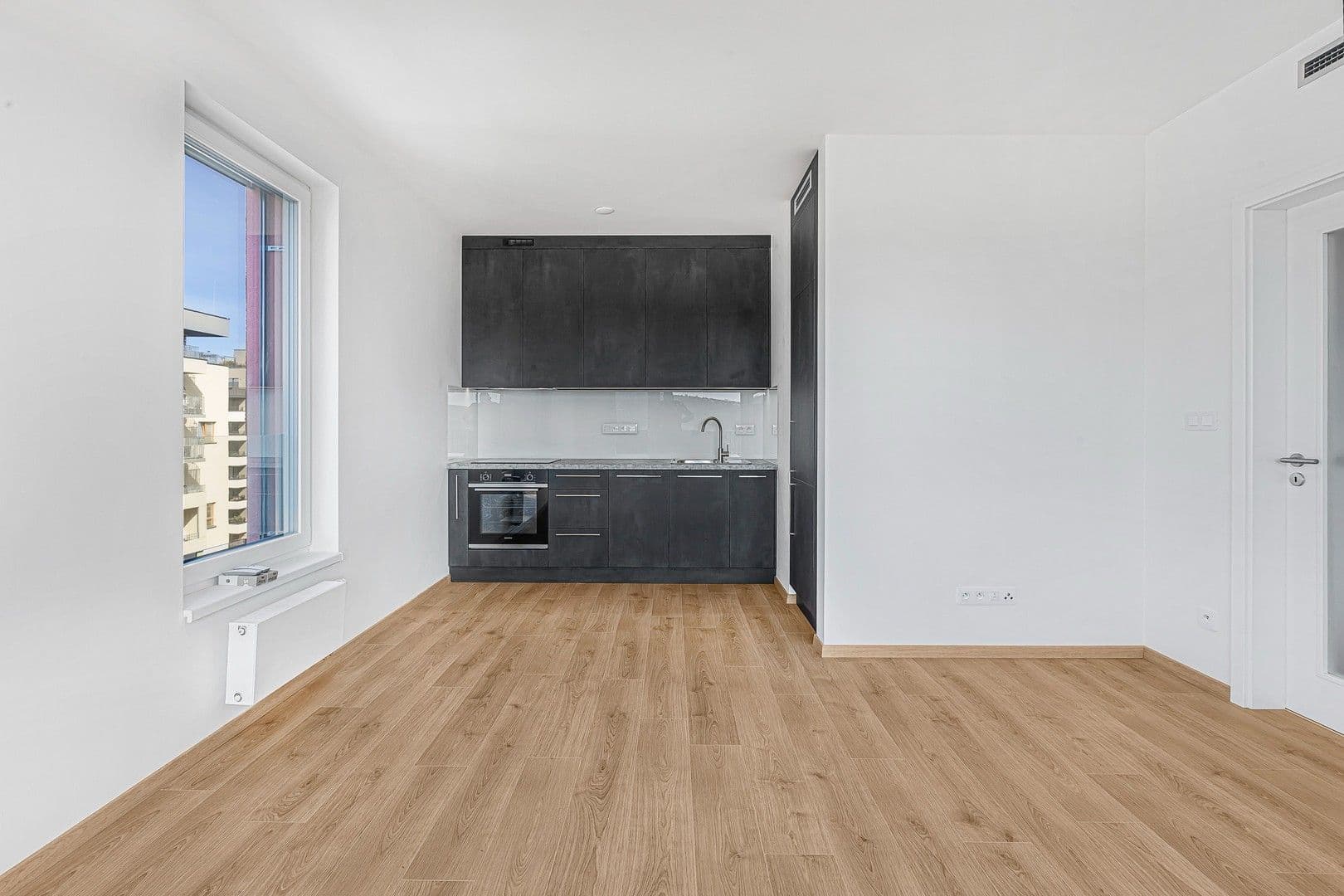Pronájem bytu 2+kk 55 m², Zlochova, Praha, Praha Pronájem bytu 2+kk 55 m², Zlochova, Praha, Praha