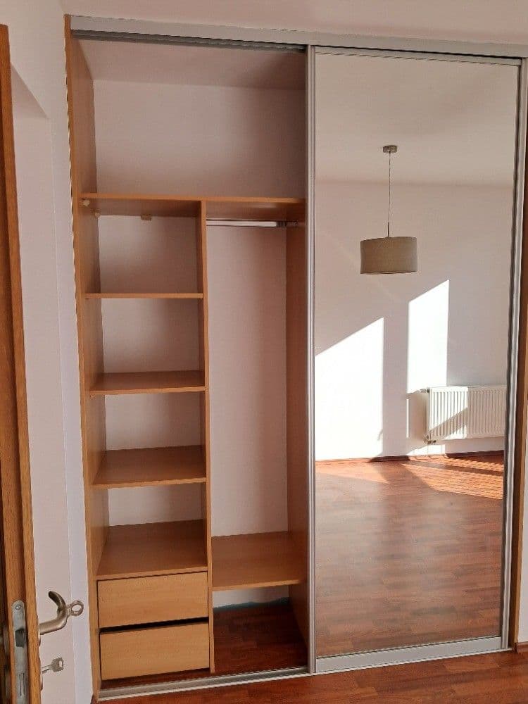 Prodej bytu 3+kk 75 m², Havlíčkovo nám., Rudná, Středočeský kraj Prodej bytu 3+kk 75 m², Havlíčkovo nám., Rudná, Středočeský kraj