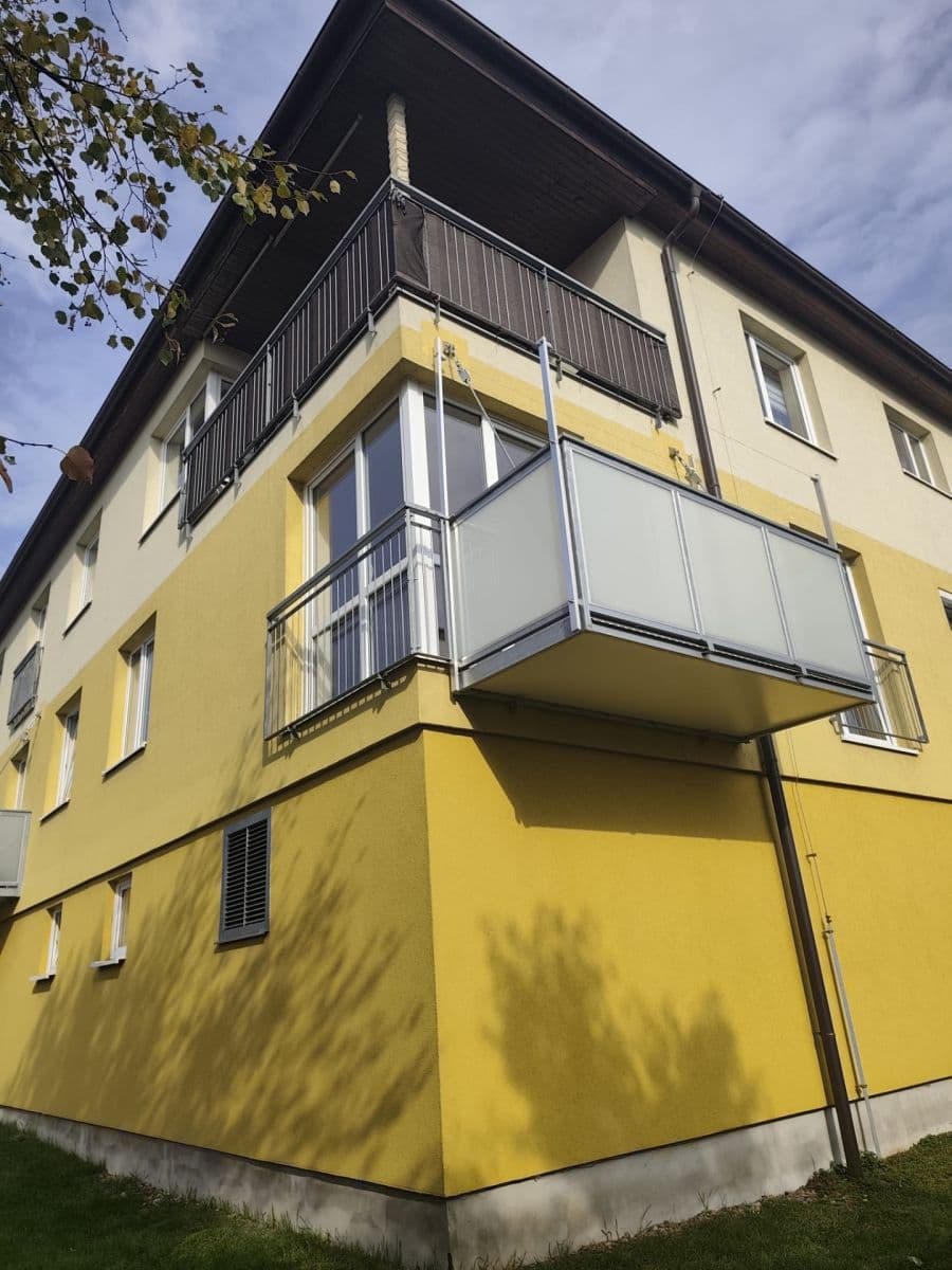 Prodej bytu 3+kk 75 m², Havlíčkovo nám., Rudná, Středočeský kraj Prodej bytu 3+kk 75 m², Havlíčkovo nám., Rudná, Středočeský kraj