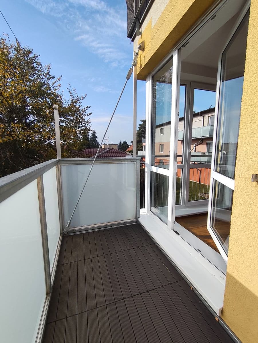 Prodej bytu 3+kk 75 m², Havlíčkovo nám., Rudná, Středočeský kraj Prodej bytu 3+kk 75 m², Havlíčkovo nám., Rudná, Středočeský kraj