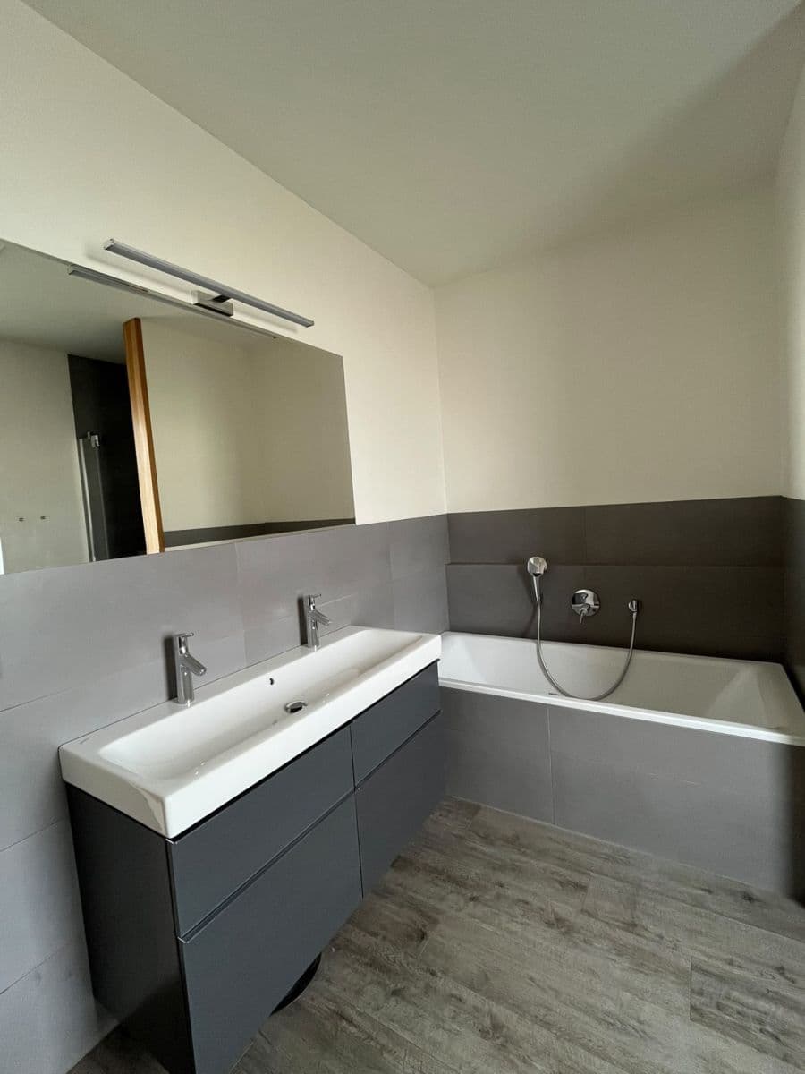 Prodej domu 117 m², pozemek 410 m², Červená Skála, Husinec, Středočeský kraj Prodej domu 117 m², pozemek 410 m², Červená Skála, Husinec, Středočeský kraj