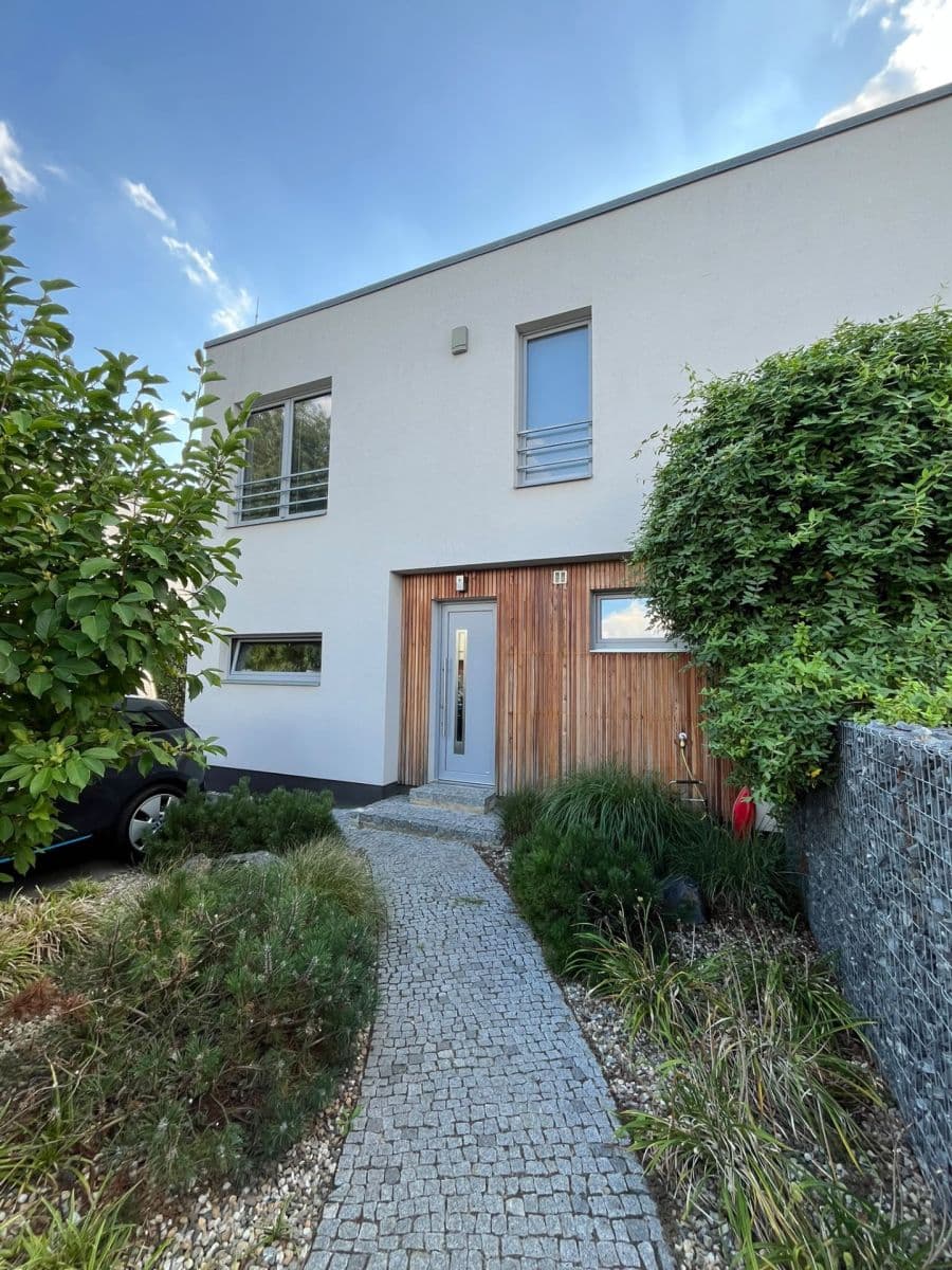 Prodej domu 117 m², pozemek 410 m², Červená Skála, Husinec, Středočeský kraj Prodej domu 117 m², pozemek 410 m², Červená Skála, Husinec, Středočeský kraj