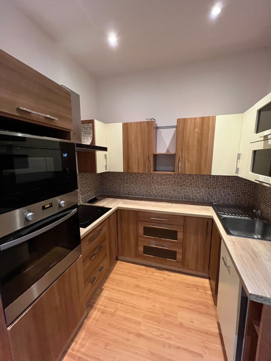 Pronájem bytu 3+1 79 m², 17. listopadu, Říčany, Středočeský kraj Pronájem bytu 3+1 79 m², 17. listopadu, Říčany, Středočeský kraj