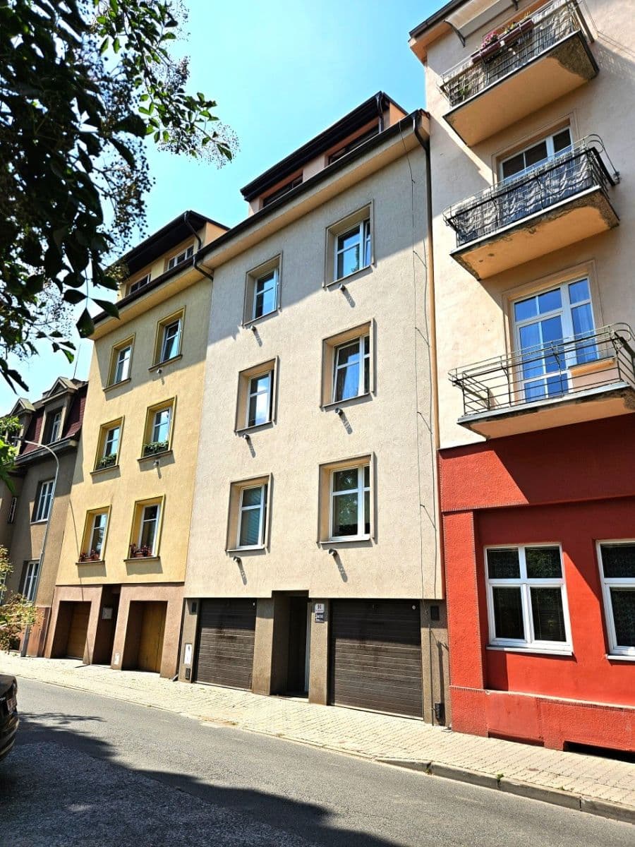 Pronájem bytu 1+1 22 m², Karáskovo náměstí, Brno, Jihomoravský kraj Pronájem bytu 1+1 22 m², Karáskovo náměstí, Brno, Jihomoravský kraj