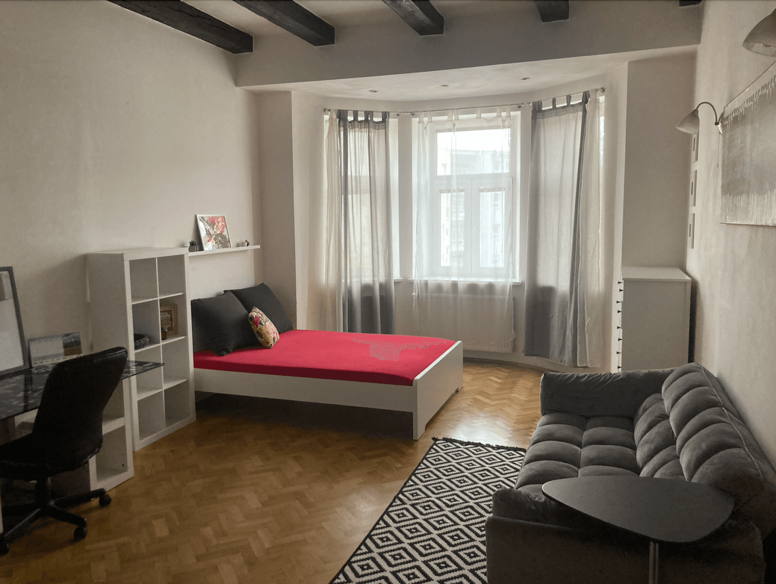 Pronájem bytu 3+1 98 m², Murgašova, Bratislava - mestská časť Staré Mesto, Bratislavský kraj Pronájem bytu 3+1 98 m², Murgašova, Bratislava - mestská časť Staré Mesto, Bratislavský kraj