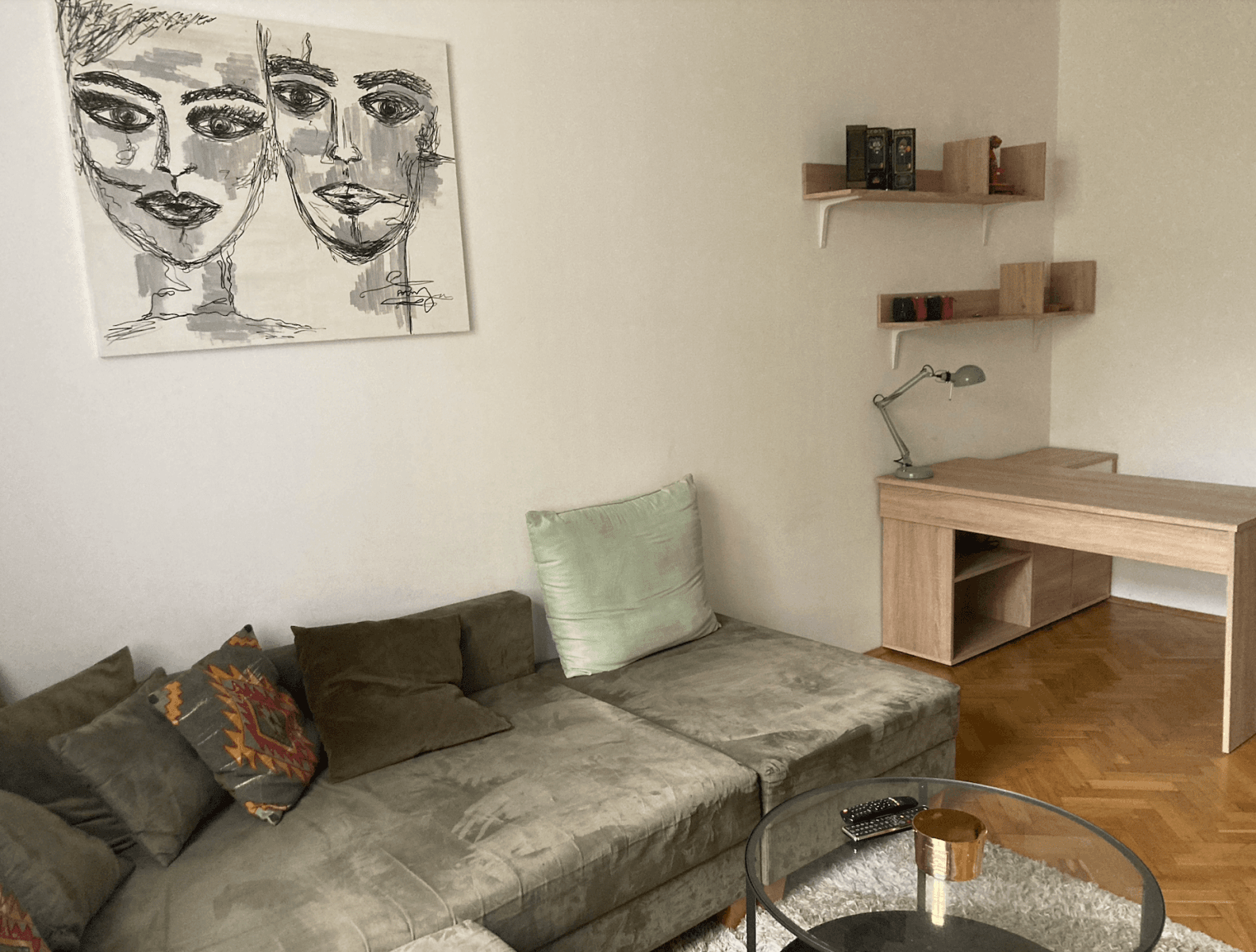 Pronájem bytu 3+1 98 m², Murgašova, Bratislava - mestská časť Staré Mesto, Bratislavský kraj Pronájem bytu 3+1 98 m², Murgašova, Bratislava - mestská časť Staré Mesto, Bratislavský kraj