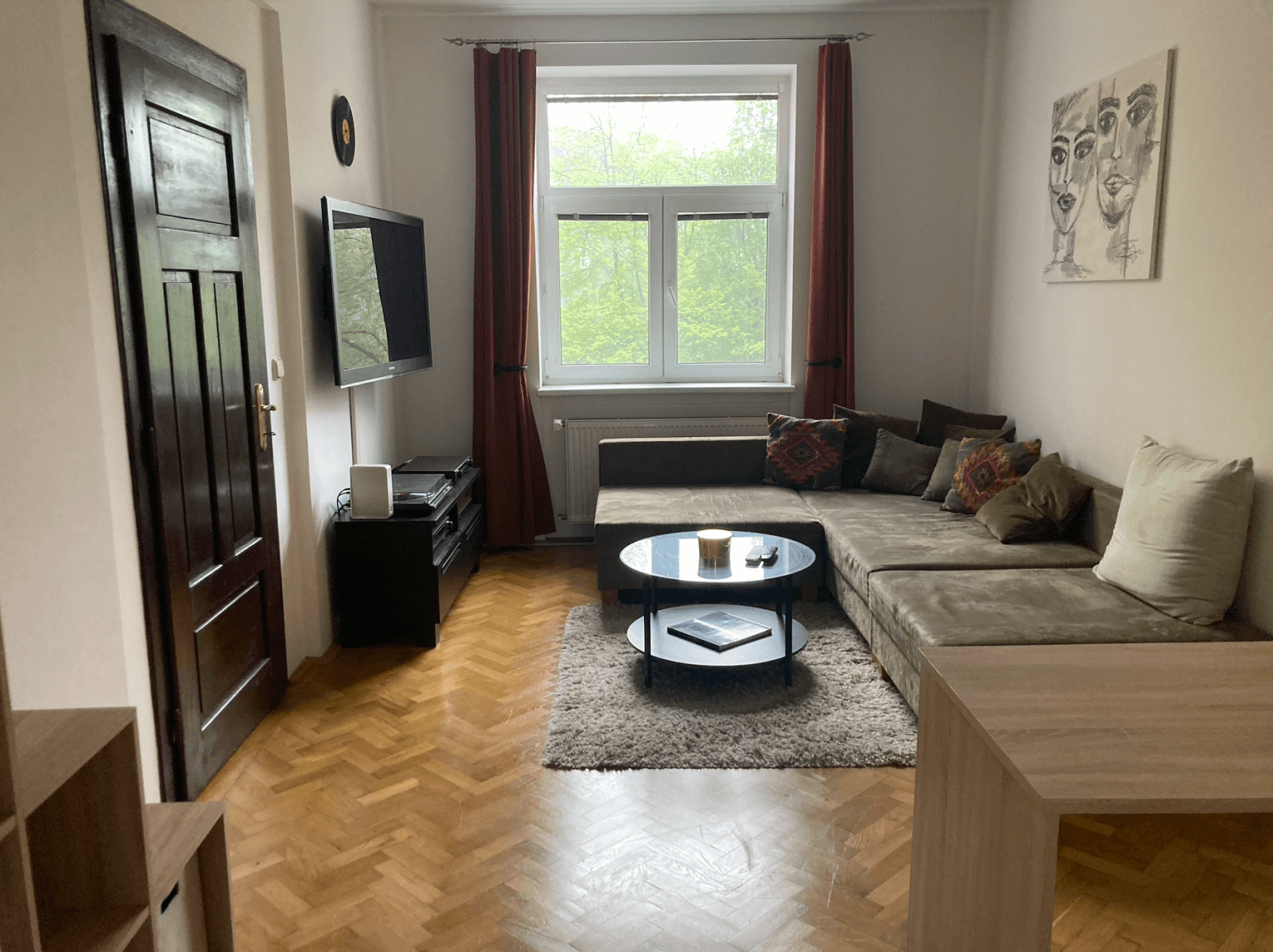 Pronájem bytu 3+1 98 m², Murgašova, Bratislava - mestská časť Staré Mesto, Bratislavský kraj Pronájem bytu 3+1 98 m², Murgašova, Bratislava - mestská časť Staré Mesto, Bratislavský kraj