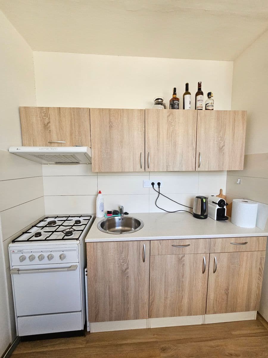 Pronájem bytu 1+1 35 m², Dubová, Brno, Jihomoravský kraj Pronájem bytu 1+1 35 m², Dubová, Brno, Jihomoravský kraj