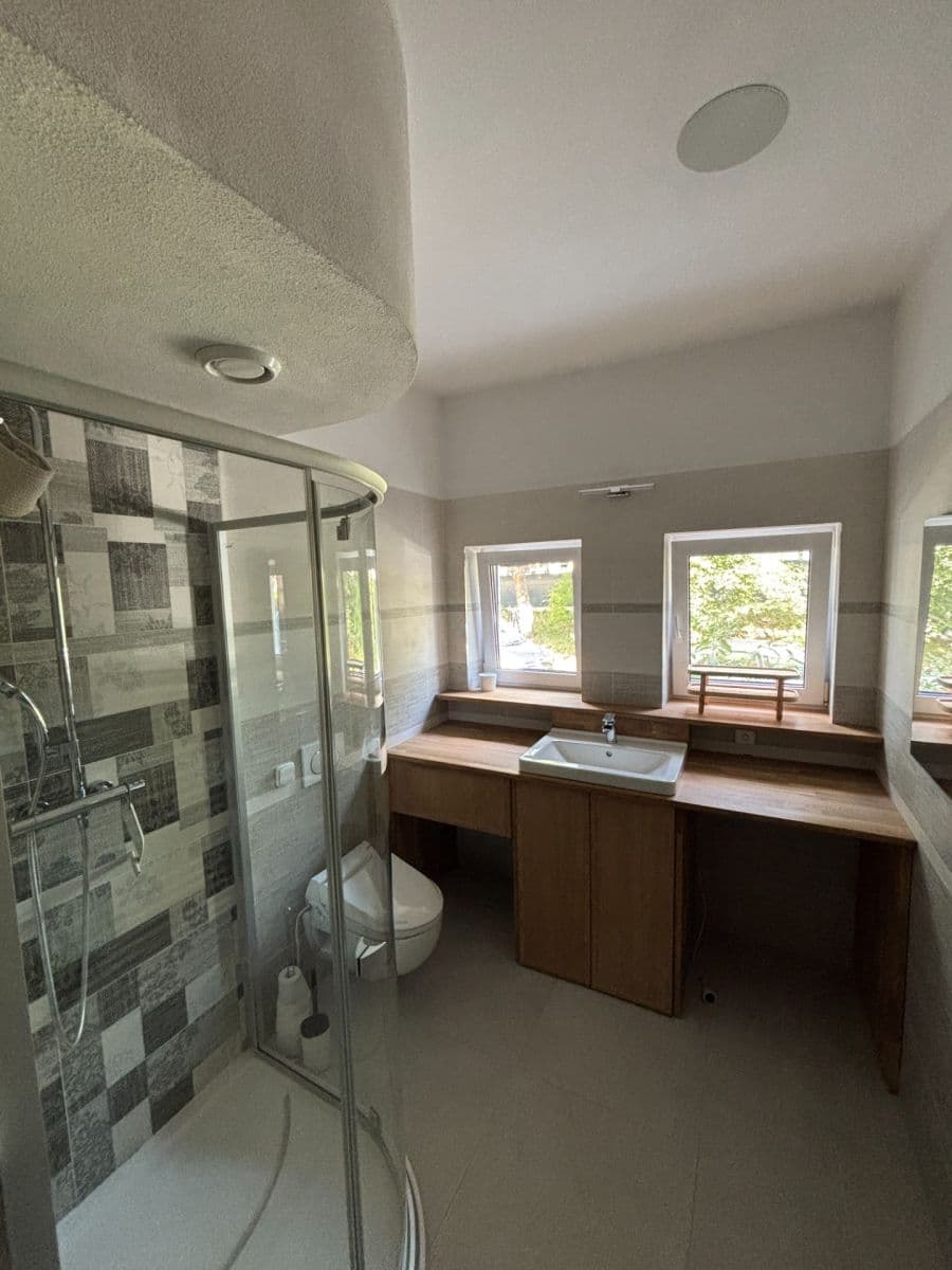 Pronájem bytu 2+kk 50 m², Krhanice, Středočeský kraj Pronájem bytu 2+kk 50 m², Krhanice, Středočeský kraj