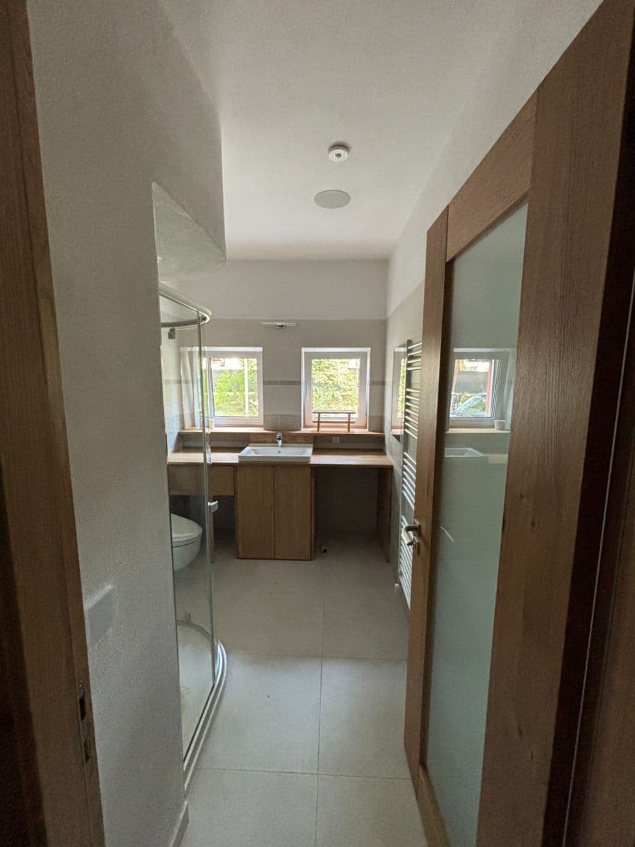 Pronájem bytu 2+kk 50 m², Krhanice, Středočeský kraj Pronájem bytu 2+kk 50 m², Krhanice, Středočeský kraj