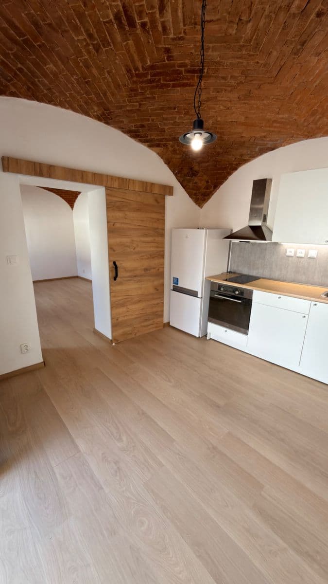 Pronájem bytu 2+kk 45 m², Zdislavy z Lemberka, Jablonné v Podještědí, Liberecký kraj Pronájem bytu 2+kk 45 m², Zdislavy z Lemberka, Jablonné v Podještědí, Liberecký kraj