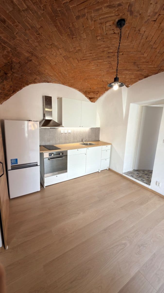 Pronájem bytu 2+kk 45 m², Zdislavy z Lemberka, Jablonné v Podještědí, Liberecký kraj Pronájem bytu 2+kk 45 m², Zdislavy z Lemberka, Jablonné v Podještědí, Liberecký kraj
