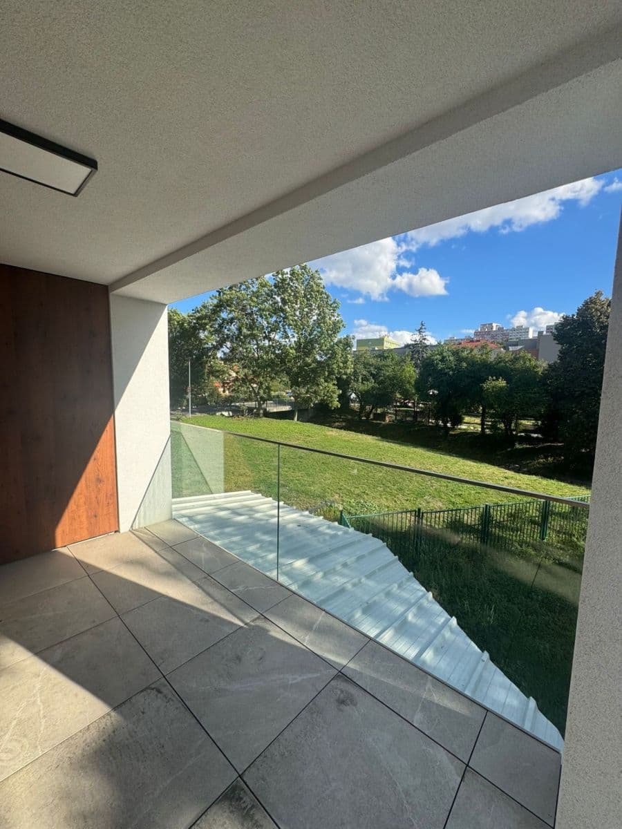 Pronájem bytu 2+kk 67 m², Za Arielem, Praha, Praha Pronájem bytu 2+kk 67 m², Za Arielem, Praha, Praha