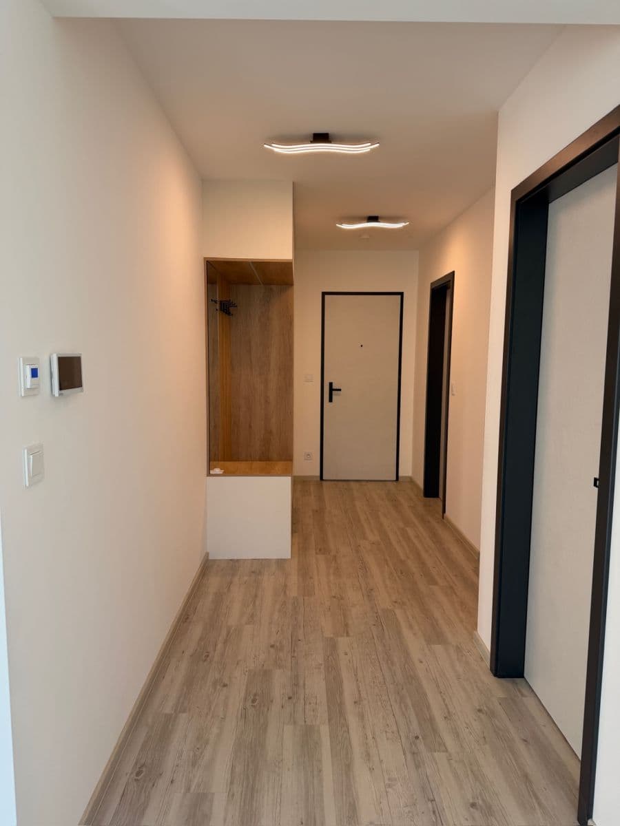 Pronájem bytu 2+kk 67 m², Za Arielem, Praha, Praha Pronájem bytu 2+kk 67 m², Za Arielem, Praha, Praha