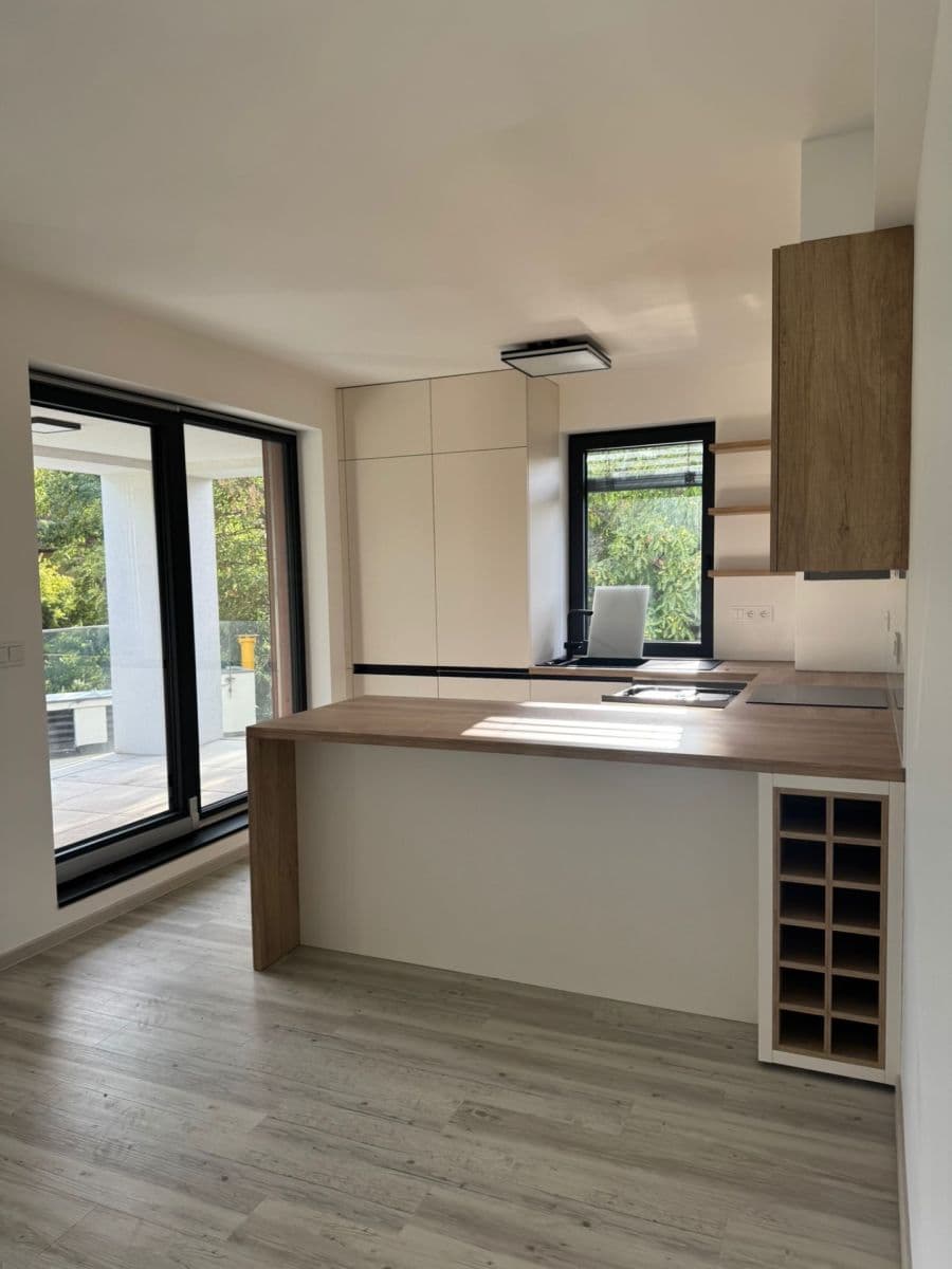 Pronájem bytu 2+kk 67 m², Za Arielem, Praha, Praha Pronájem bytu 2+kk 67 m², Za Arielem, Praha, Praha