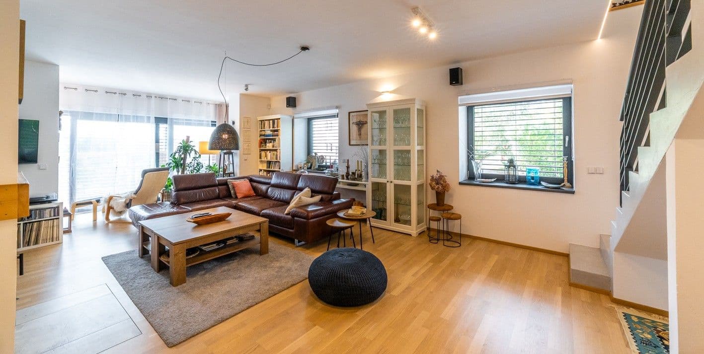 Prodej domu 203 m², pozemek 406 m², Petra Hrubého, Slaný, Středočeský kraj Prodej domu 203 m², pozemek 406 m², Petra Hrubého, Slaný, Středočeský kraj