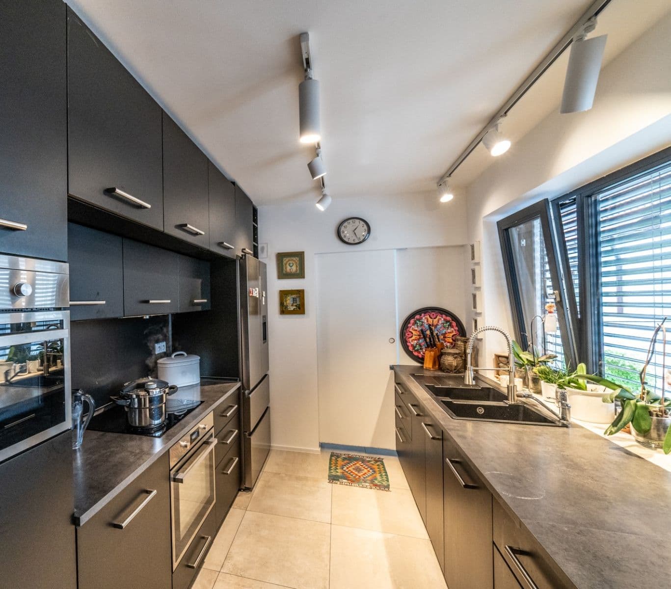 Prodej domu 203 m², pozemek 406 m², Petra Hrubého, Slaný, Středočeský kraj Prodej domu 203 m², pozemek 406 m², Petra Hrubého, Slaný, Středočeský kraj