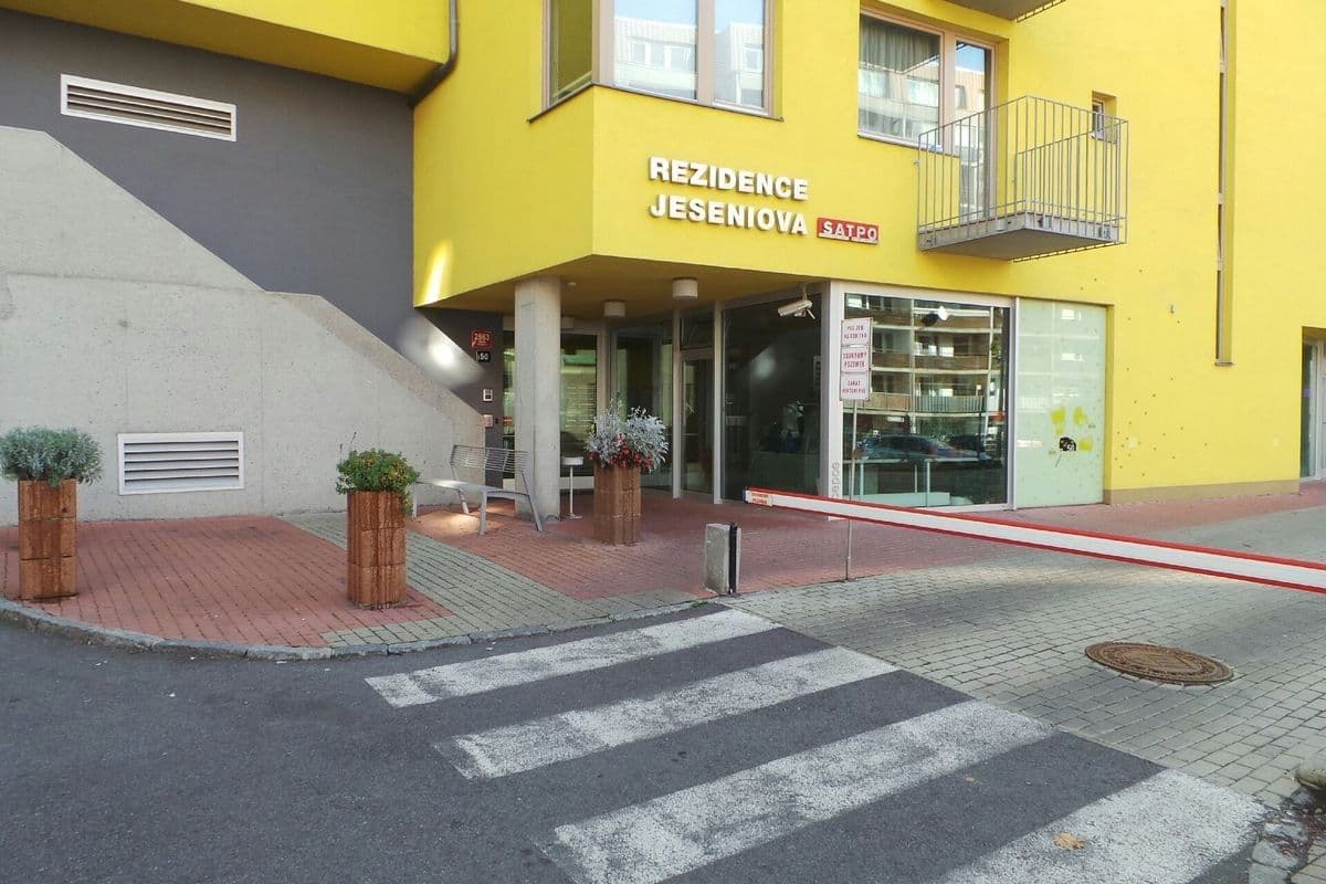 Pronájem garáže 13 m², Praha, Praha Pronájem garáže 13 m², Praha, Praha