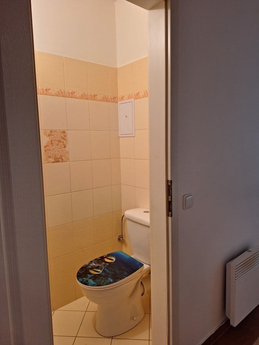 Pronájem bytu 2+1 46 m², Úhonická, Jeneč, Středočeský kraj Pronájem bytu 2+1 46 m², Úhonická, Jeneč, Středočeský kraj
