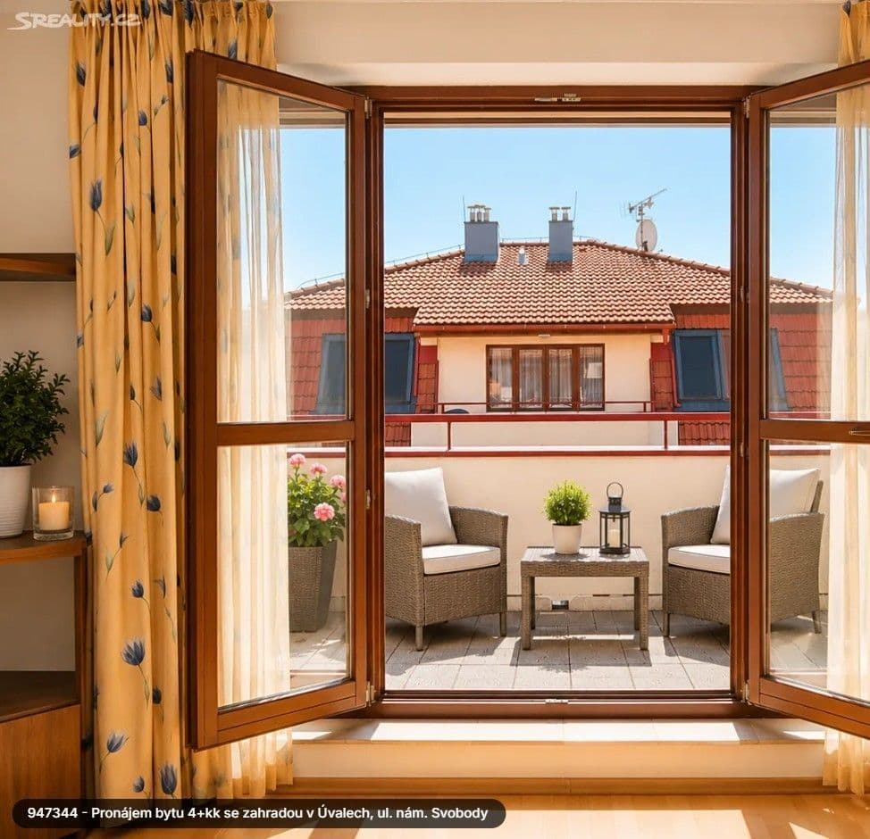 Pronájem bytu 4+kk 105 m², nám. Svobody, Úvaly, Středočeský kraj Pronájem bytu 4+kk 105 m², nám. Svobody, Úvaly, Středočeský kraj