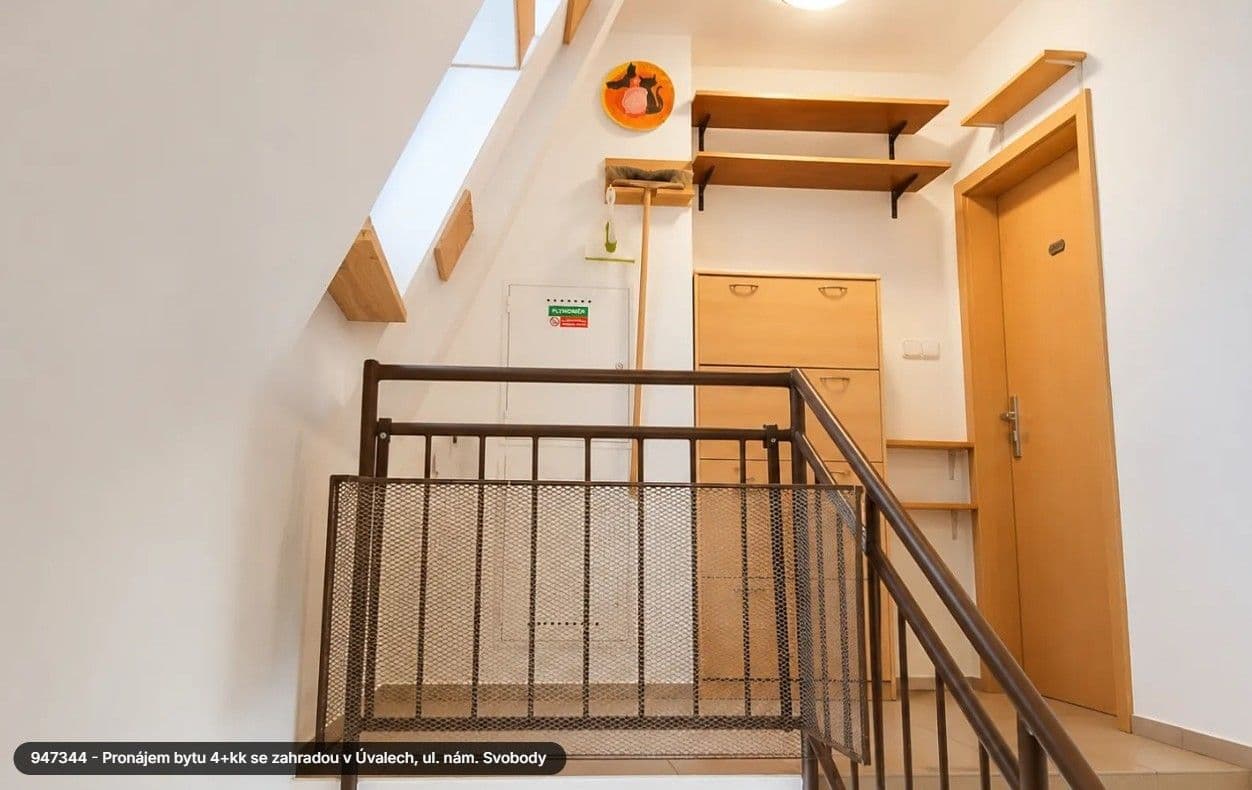 Pronájem bytu 4+kk 105 m², nám. Svobody, Úvaly, Středočeský kraj Pronájem bytu 4+kk 105 m², nám. Svobody, Úvaly, Středočeský kraj