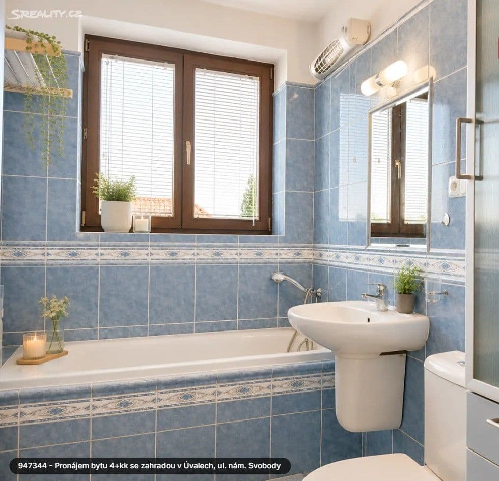 Pronájem bytu 4+kk 105 m², nám. Svobody, Úvaly, Středočeský kraj Pronájem bytu 4+kk 105 m², nám. Svobody, Úvaly, Středočeský kraj