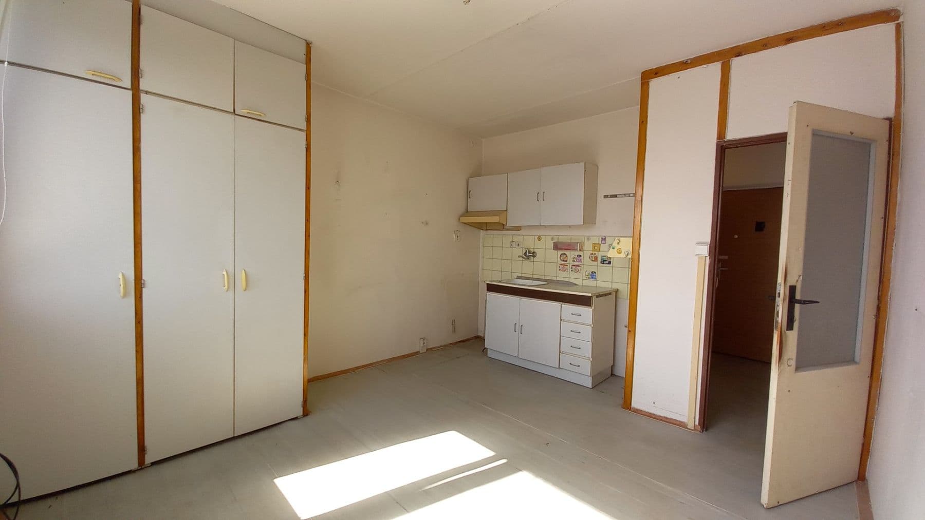 Prodej bytu 1+1 40 m², Na Komárově, Kaznějov, Plzeňský kraj Prodej bytu 1+1 40 m², Na Komárově, Kaznějov, Plzeňský kraj