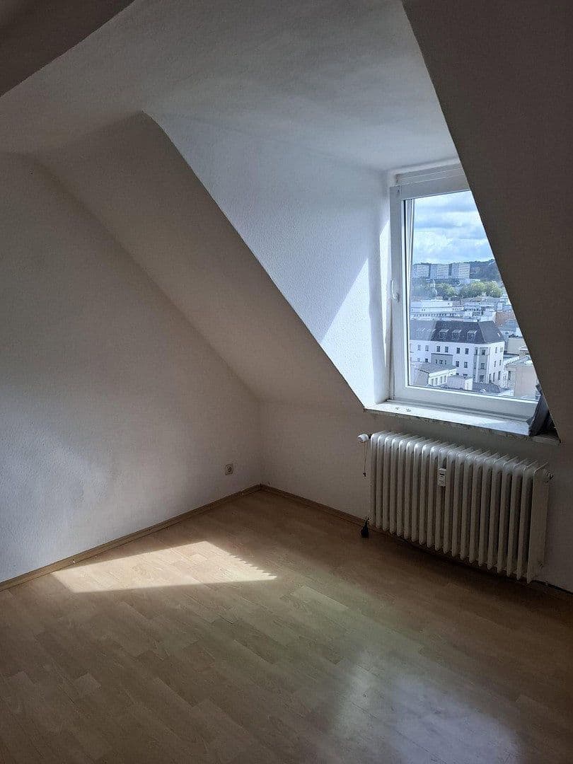 Pronájem bytu 2+1 47 m², Plateniusstr. 18, Wuppertal, Severní Porýní-Vestfálsko Pronájem bytu 2+1 47 m², Plateniusstr. 18, Wuppertal, Severní Porýní-Vestfálsko