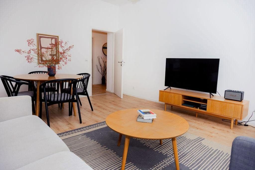 Prodej bytu 3+1 64 m², Kaiser friedrich str. 72, Berlin, Berlín Prodej bytu 3+1 64 m², Kaiser friedrich str. 72, Berlin, Berlín