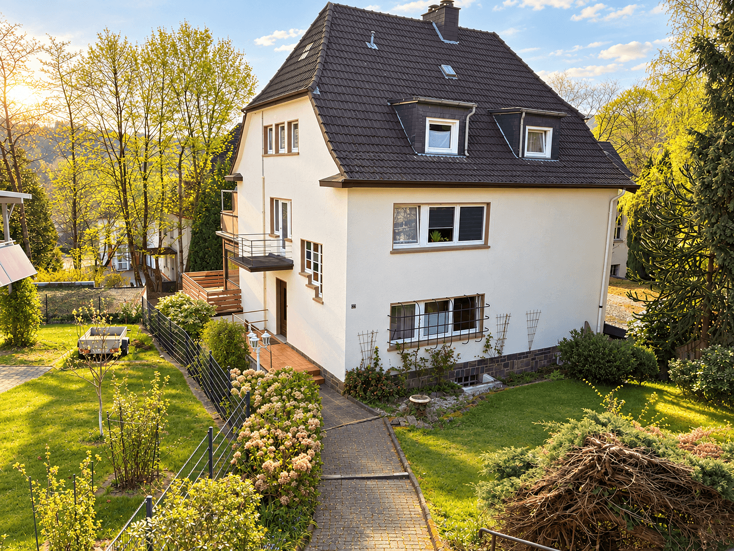 Prodej domu 672 m², pozemek 1.733 m², Gummersbach, Severní Porýní-Vestfálsko Prodej domu 672 m², pozemek 1.733 m², Gummersbach, Severní Porýní-Vestfálsko