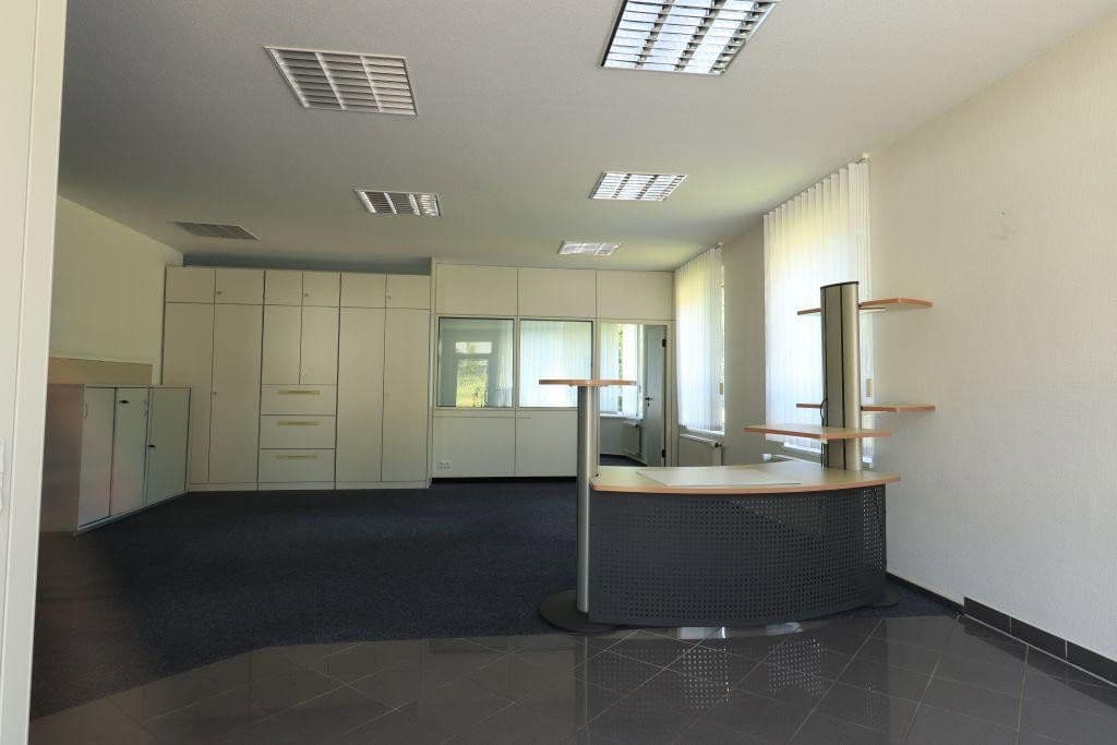 Pronájem kanceláře 204 m², Im Tal 6, Bullay, Porýní-Falc Pronájem kanceláře 204 m², Im Tal 6, Bullay, Porýní-Falc