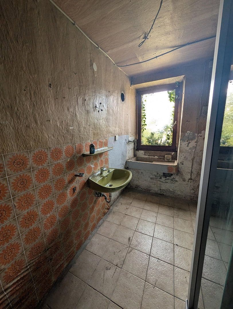 Pronájem domu 120 m², pozemek 500 m², Kraichtal, Bádensko-Württembersko Pronájem domu 120 m², pozemek 500 m², Kraichtal, Bádensko-Württembersko