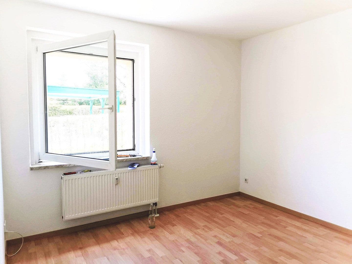 Pronájem bytu 2+1 43 m², Abteisiedlung 17, Oberlungwitz, Sasko Pronájem bytu 2+1 43 m², Abteisiedlung 17, Oberlungwitz, Sasko