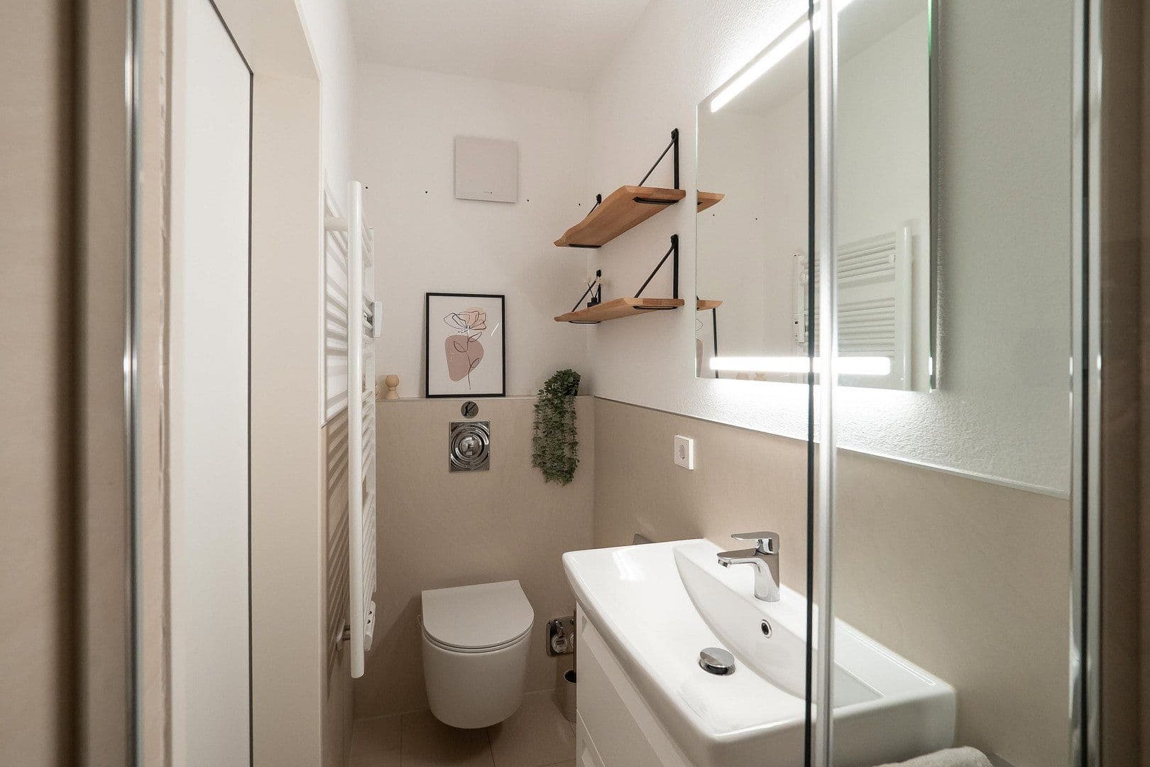 Pronájem bytu 1+kk 43 m², Meersburg, Bádensko-Württembersko Pronájem bytu 1+kk 43 m², Meersburg, Bádensko-Württembersko